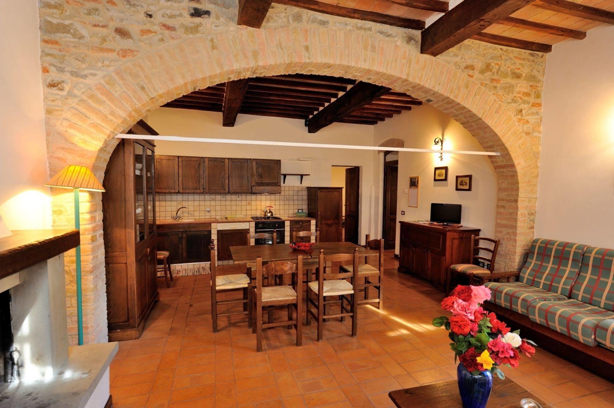 Relais Borgo Torale 호텔 파시냐노술트라시메노 외부 사진