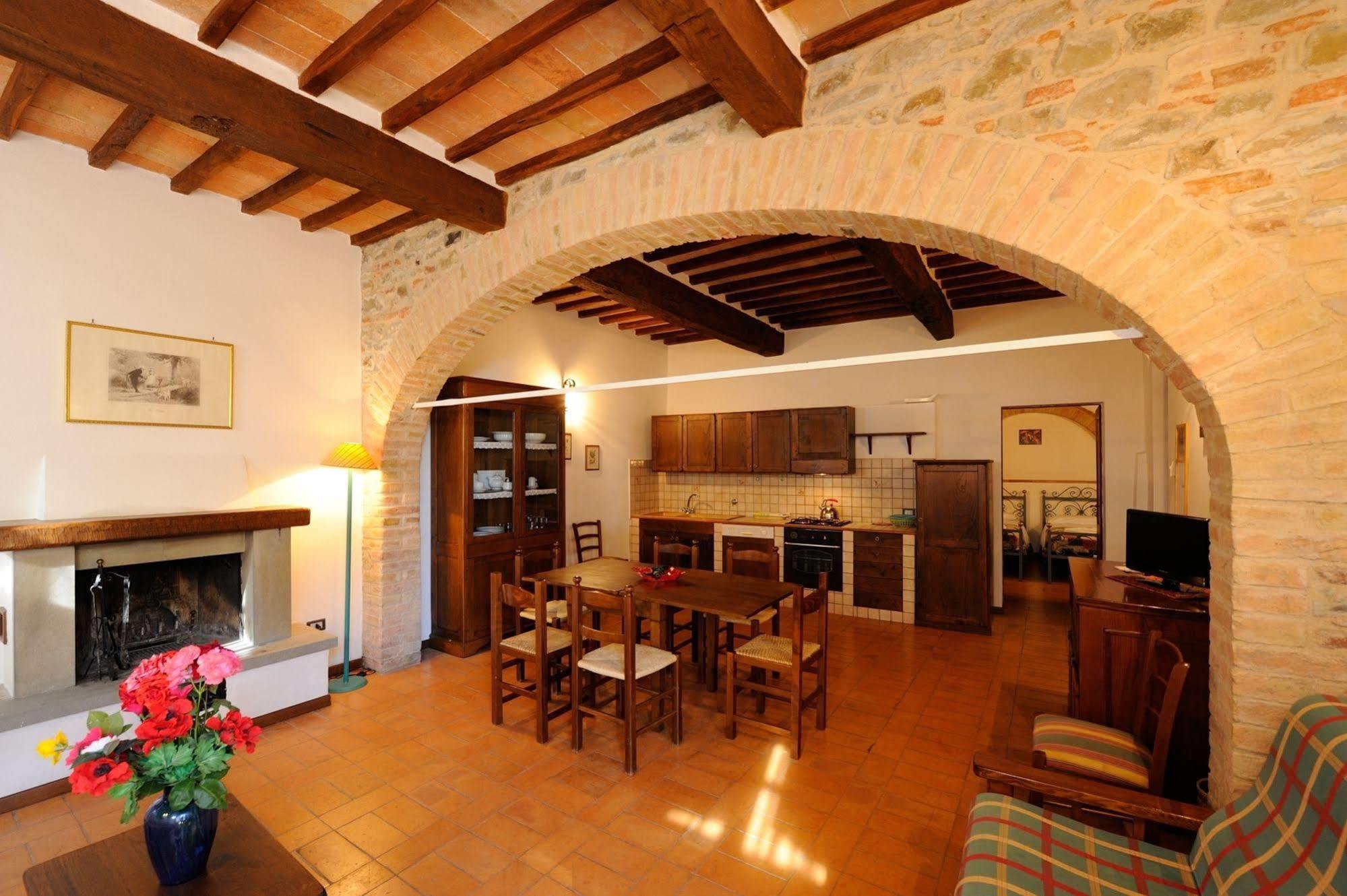 Relais Borgo Torale 호텔 파시냐노술트라시메노 외부 사진