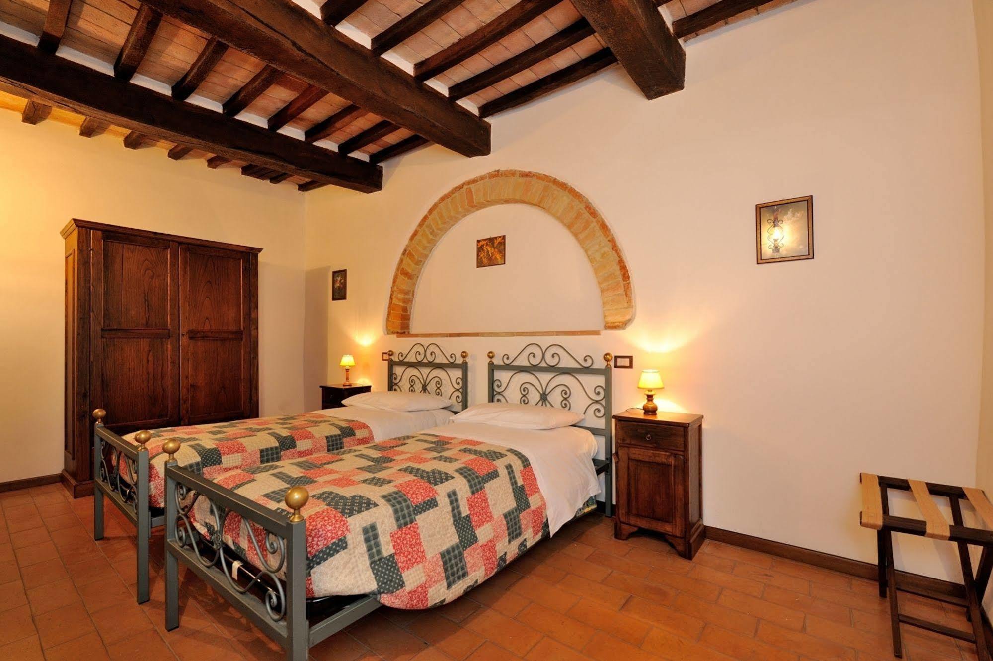 Relais Borgo Torale 호텔 파시냐노술트라시메노 외부 사진