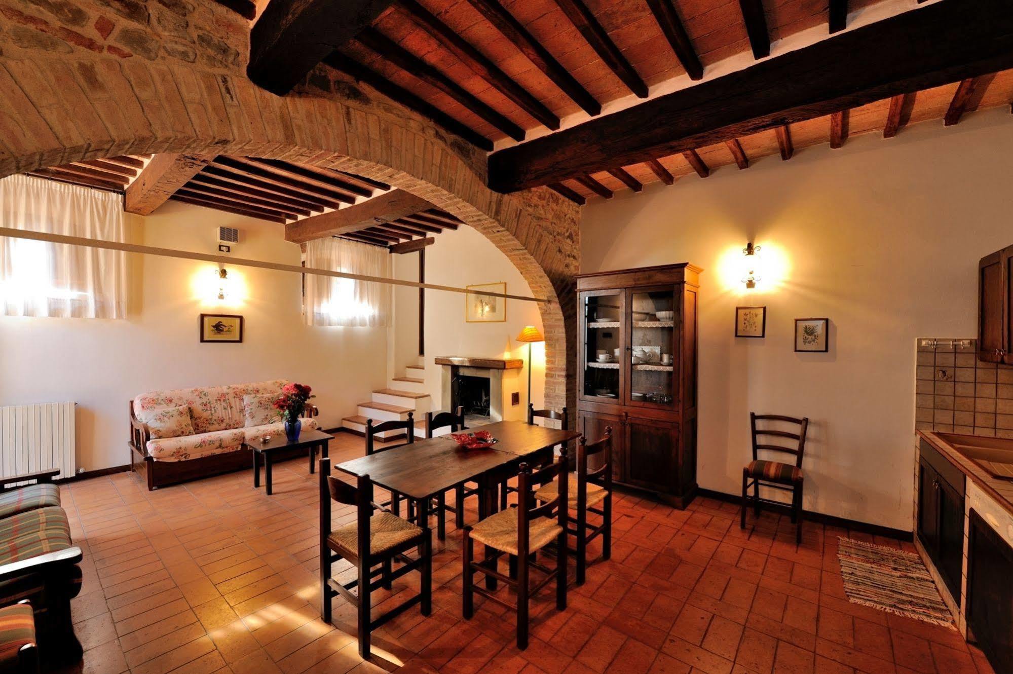 Relais Borgo Torale 호텔 파시냐노술트라시메노 외부 사진